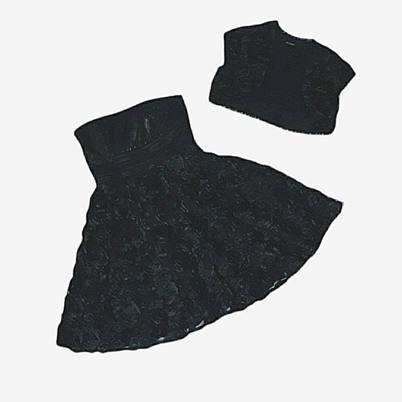 White House Black Market Dresses & Skirts - White House Black Market Rose Strapless Dress with Shrug Prom Wedding Guest WHBM